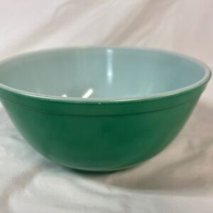Vintage Green Pyrex Mixing Bowl #403